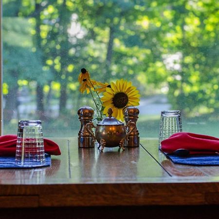 Heart Of The Village Bed & Breakfast In Shelburne Vt Extérieur photo