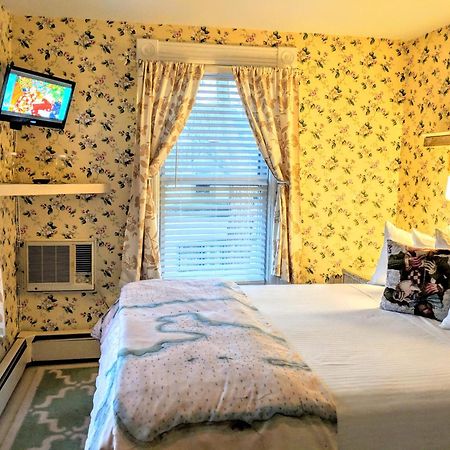 Heart Of The Village Bed & Breakfast In Shelburne Vt Extérieur photo