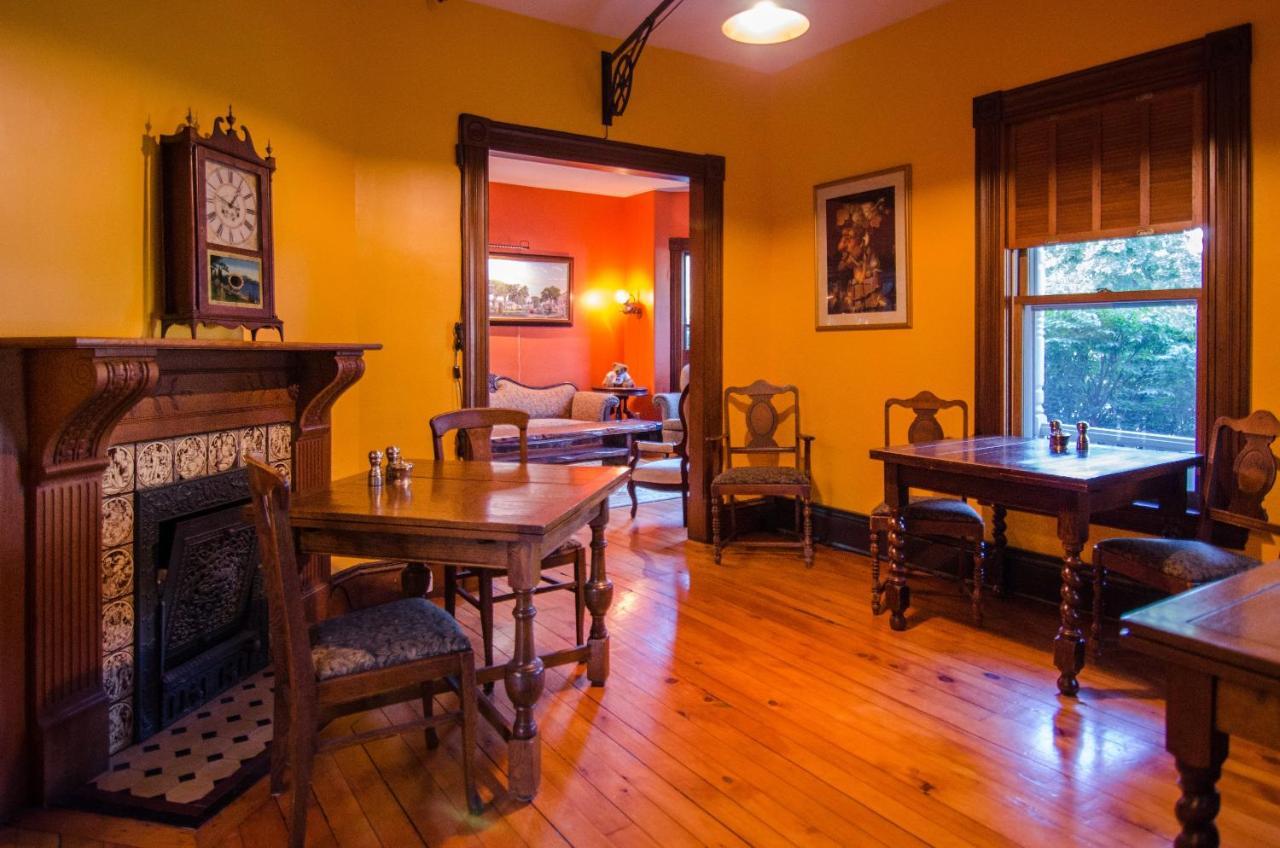 Heart Of The Village Bed & Breakfast In Shelburne Vt Extérieur photo