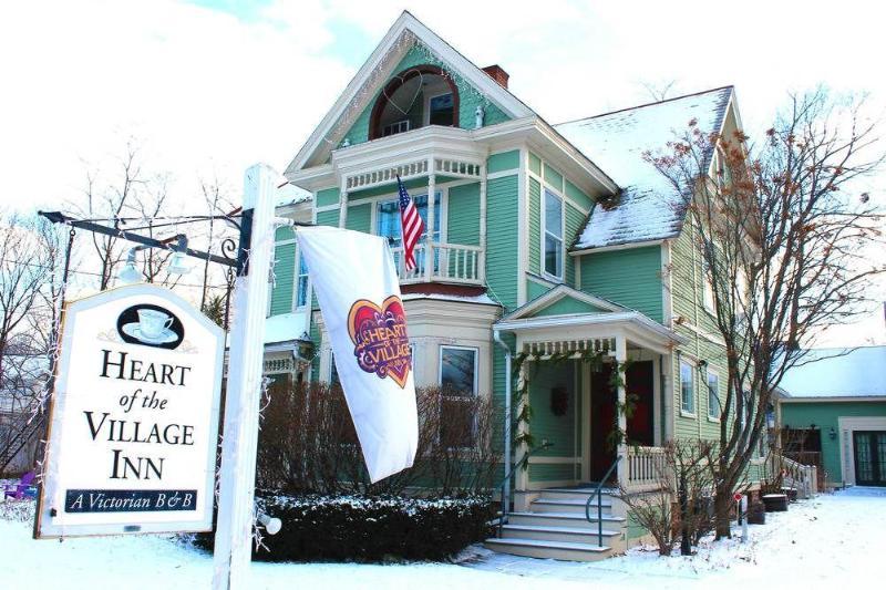 Heart Of The Village Bed & Breakfast In Shelburne Vt Extérieur photo